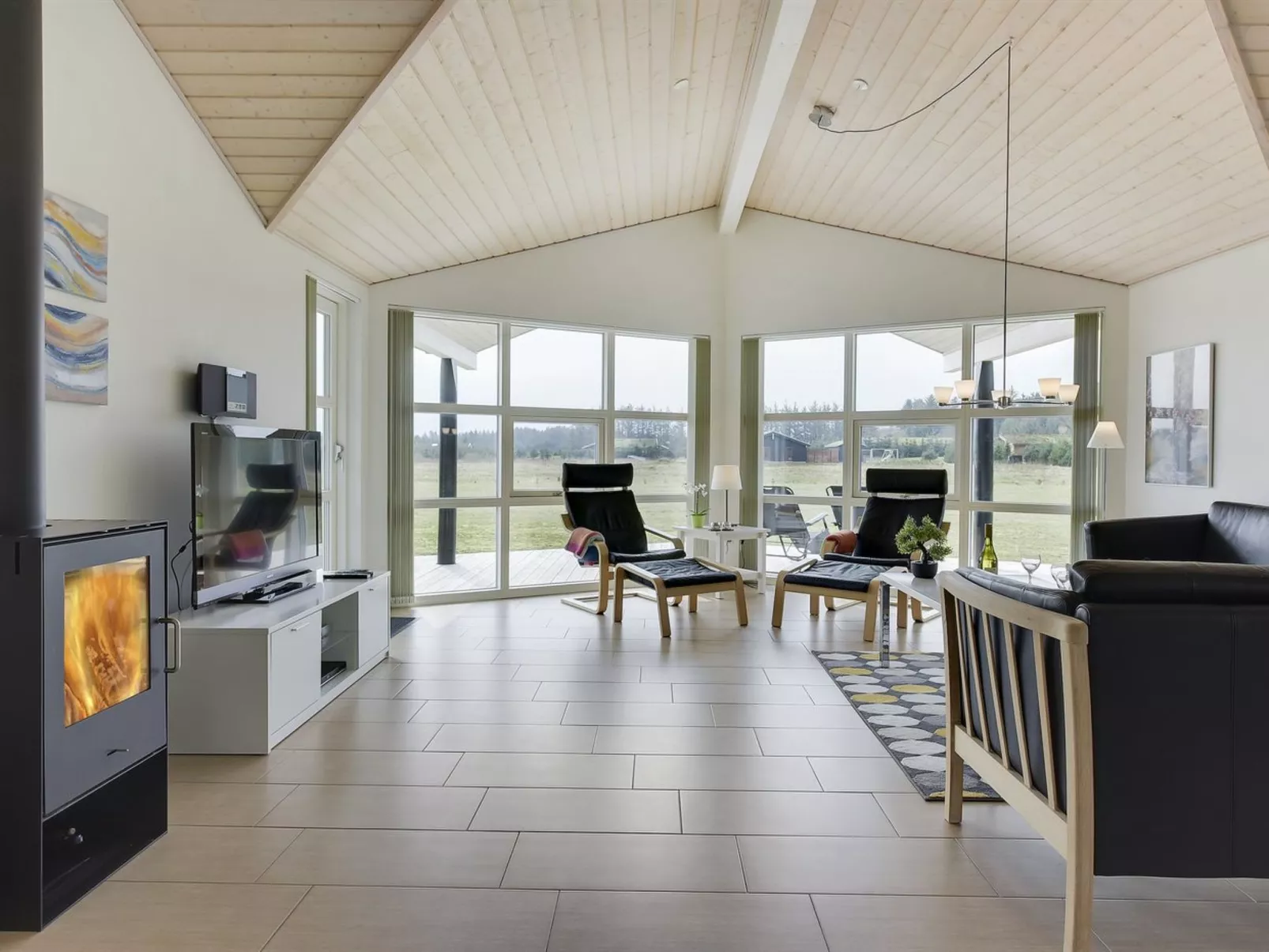"Tessie" - 1.2km from the sea - Drinnen