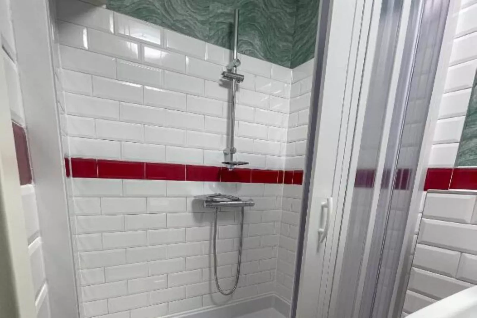 KN 16 Ferienhaus Sonnentälchen - Badezimmer