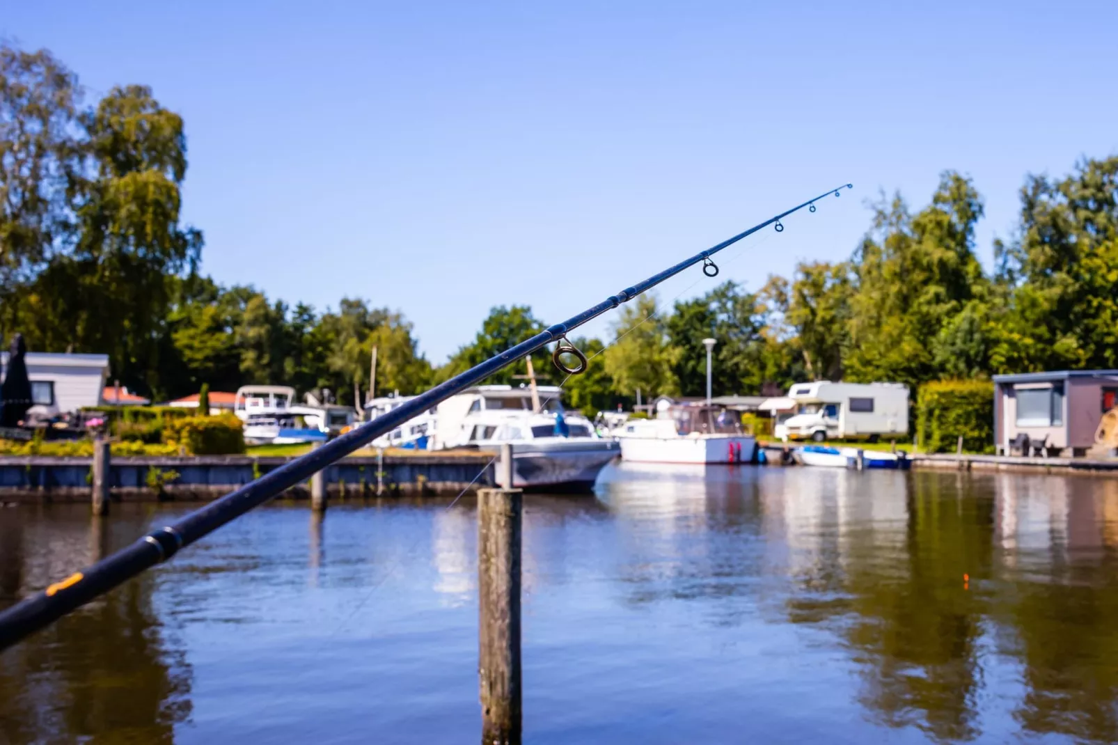Vakantiepark Bergumermeer 7 - Gebiete Sommer 1 km