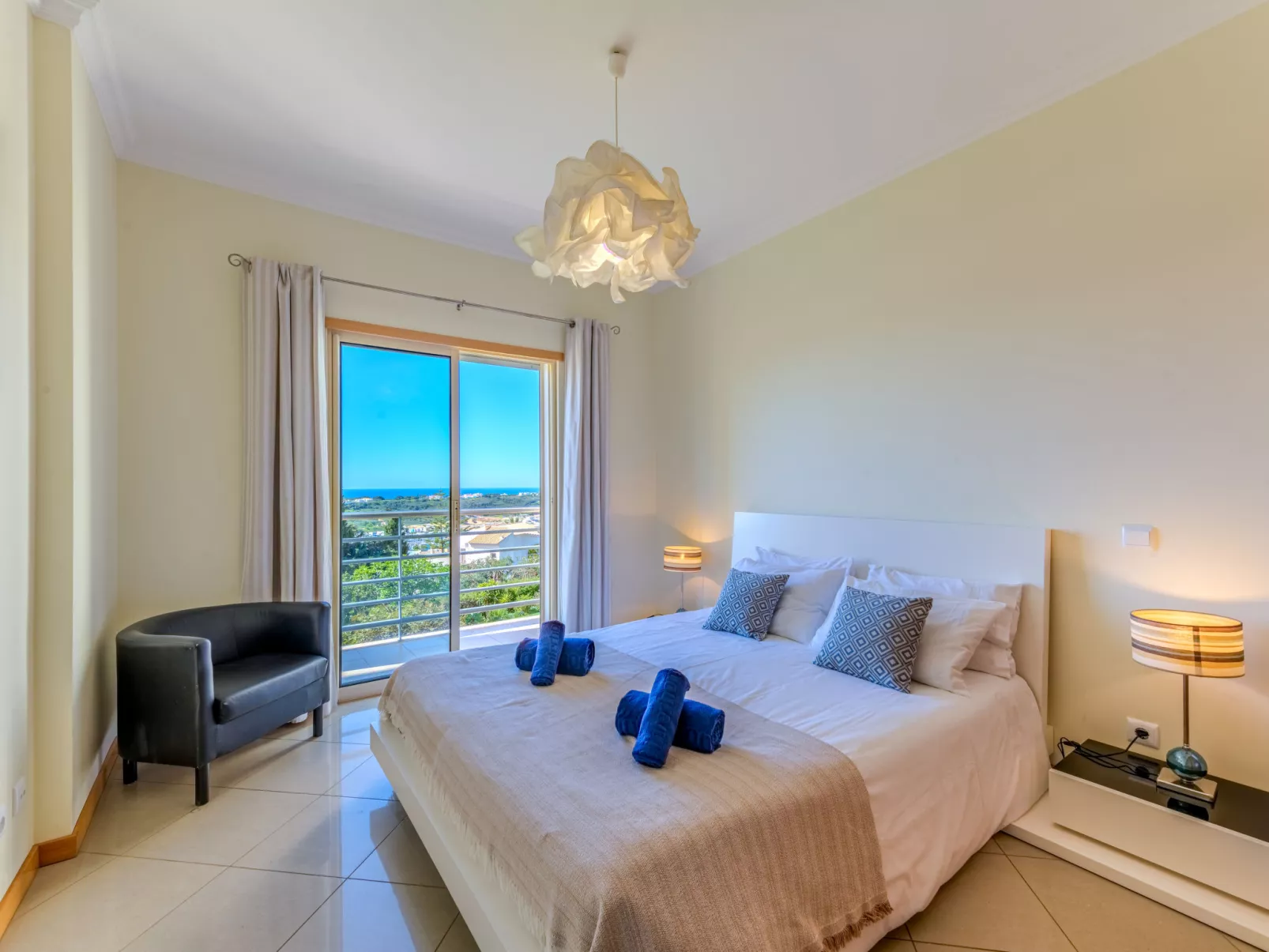 Vista Mar - Inside