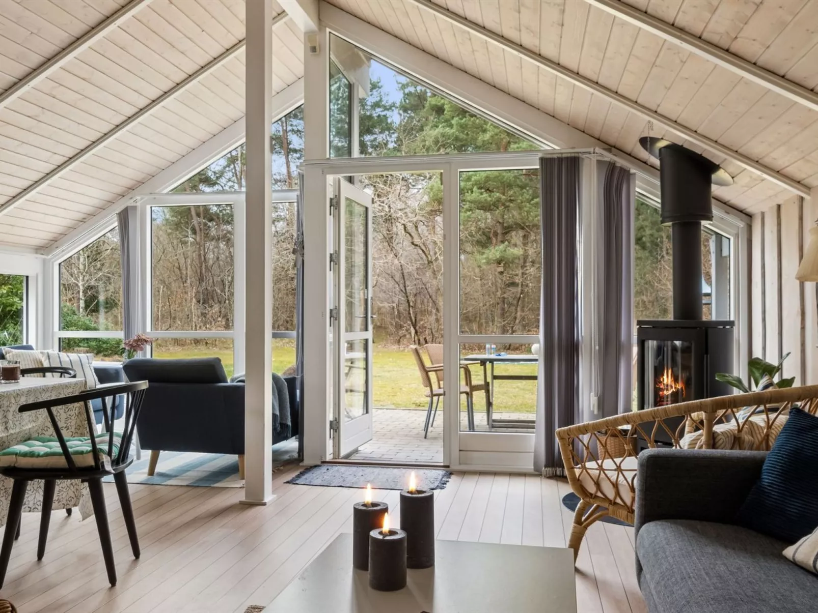"Saija" - 2.1km from the sea - Drinnen