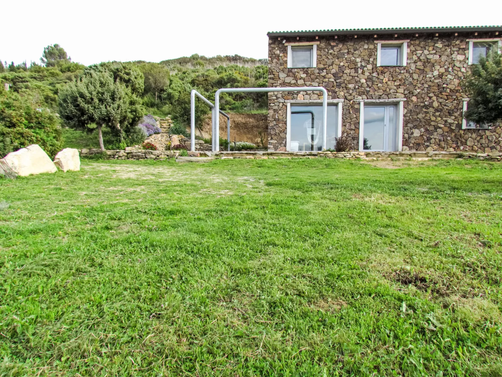 Stone Cottage - Outside