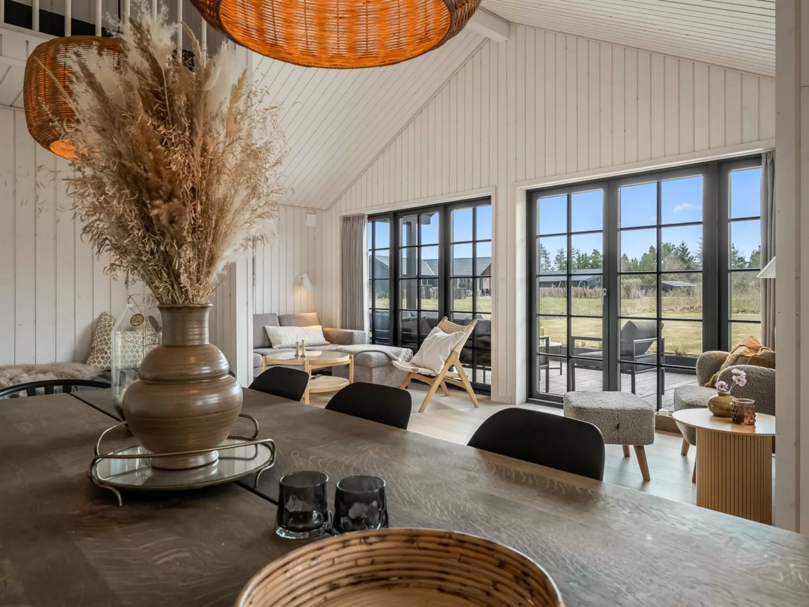 "Emin" - 2.8km from the sea - Drinnen