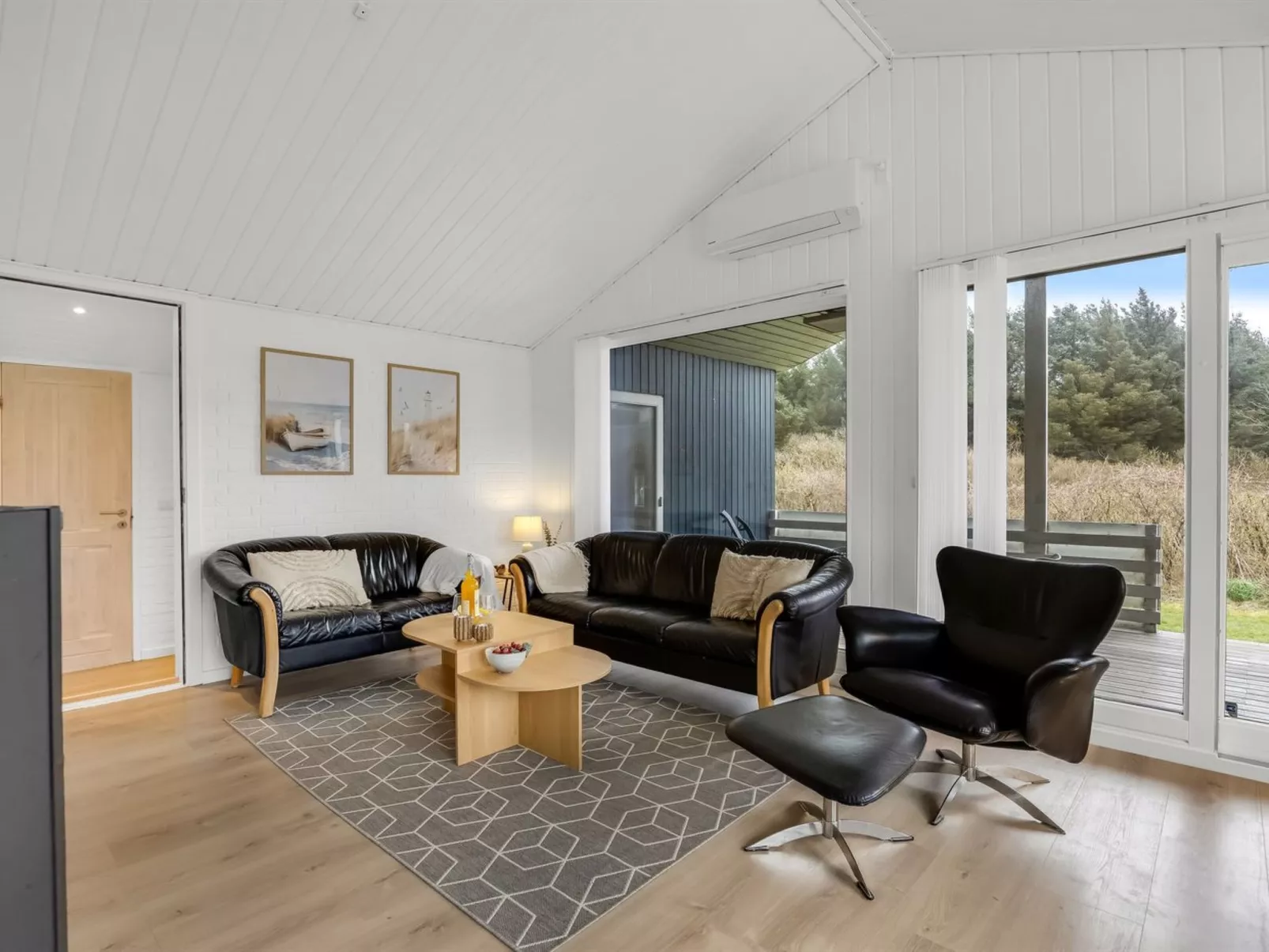 "Vilhelmiina" - 350m from the sea - Drinnen