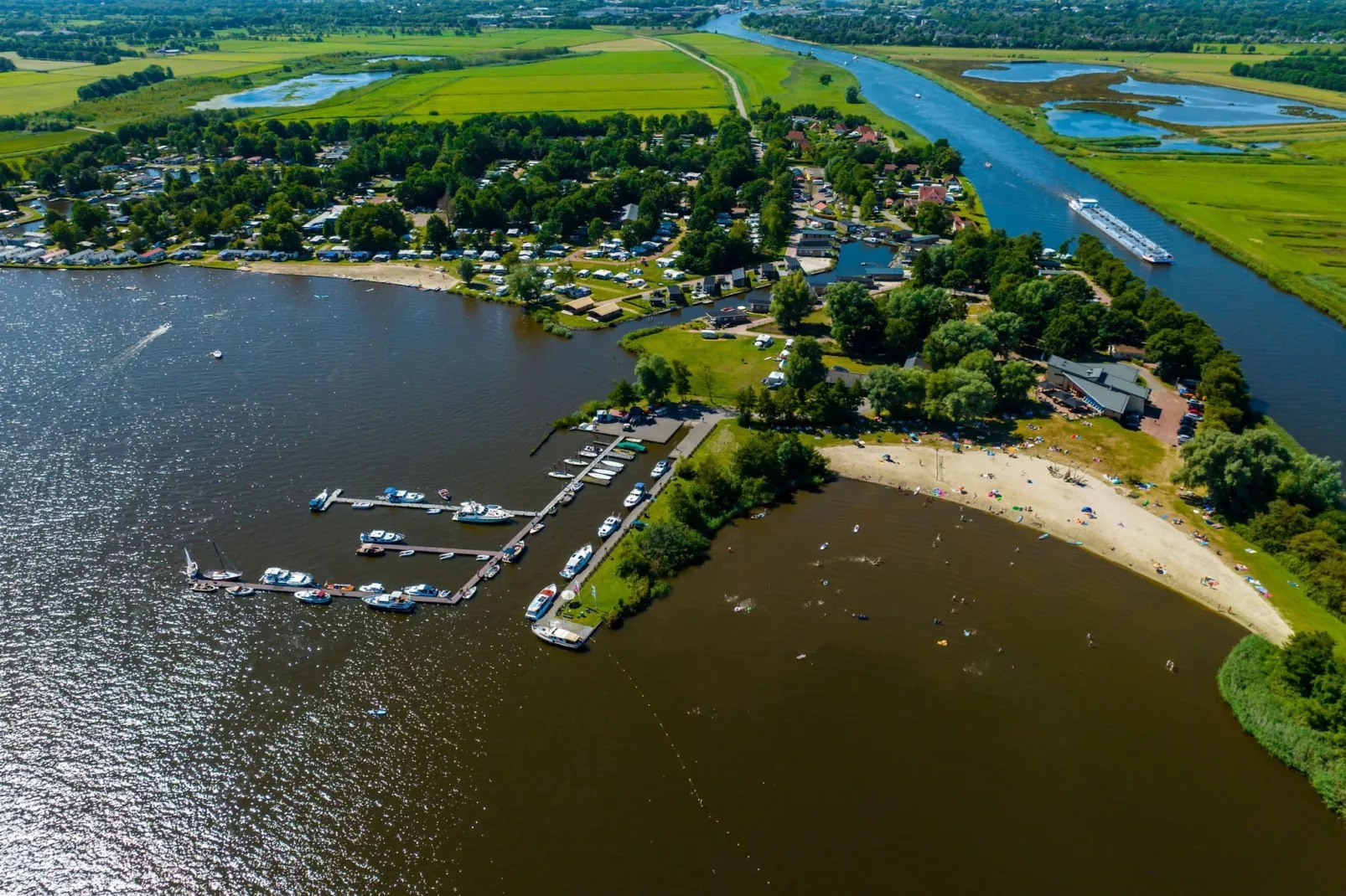 Vakantiepark Bergumermeer 11 - Areas within 5km in summer
