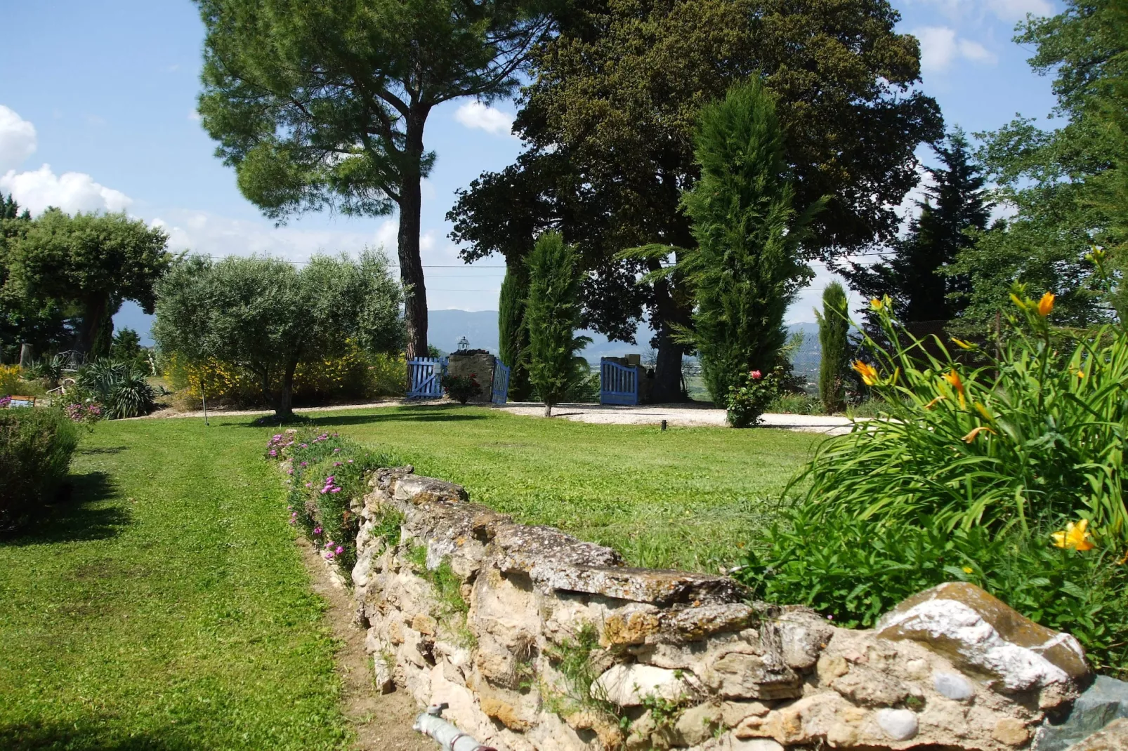 Maison de vacances Pertuis - Garten Sommer