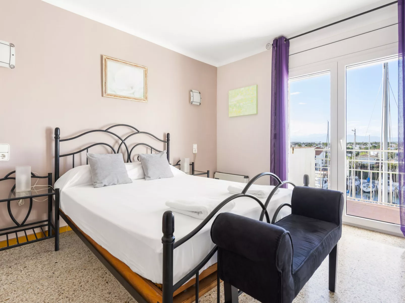 WELCS APARTAMENTO 227 EMP  con vistas al canal