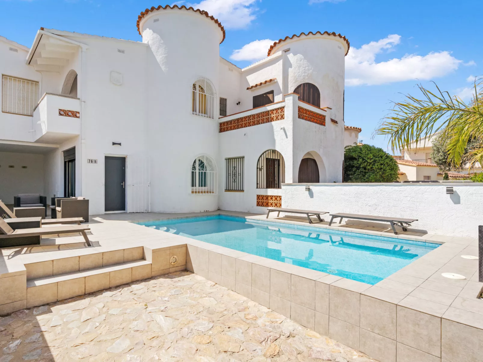 WELCS VILLA 022 EMP La Morgana con piscina priva