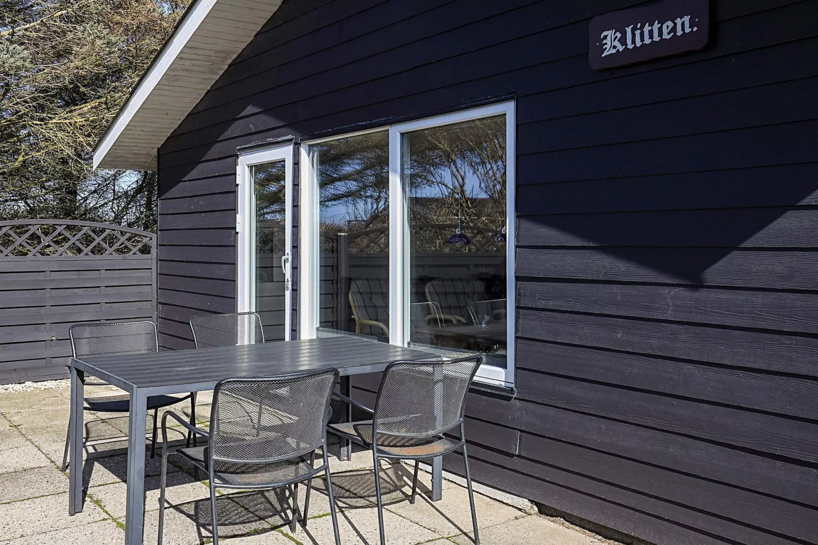 Charming Cottage Stay in Nature - View