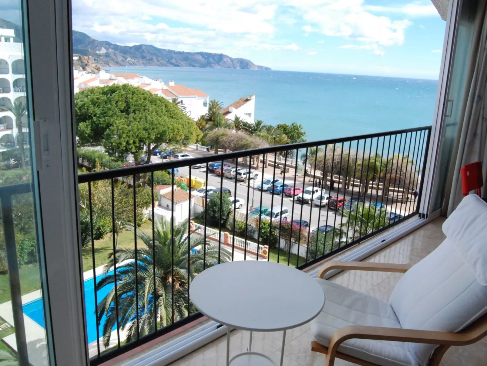 Carabeo 50 Apartment by Casasol