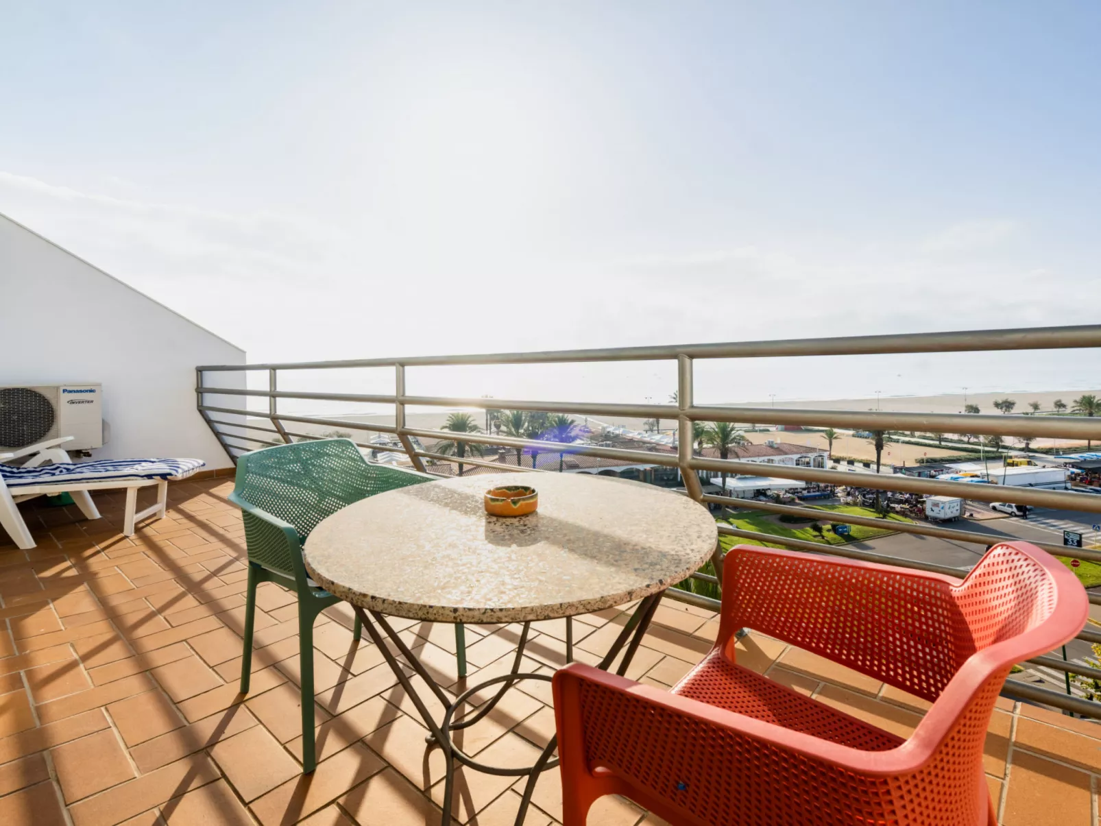 WELCS APARTAMENTO 221 EMP frente al mar