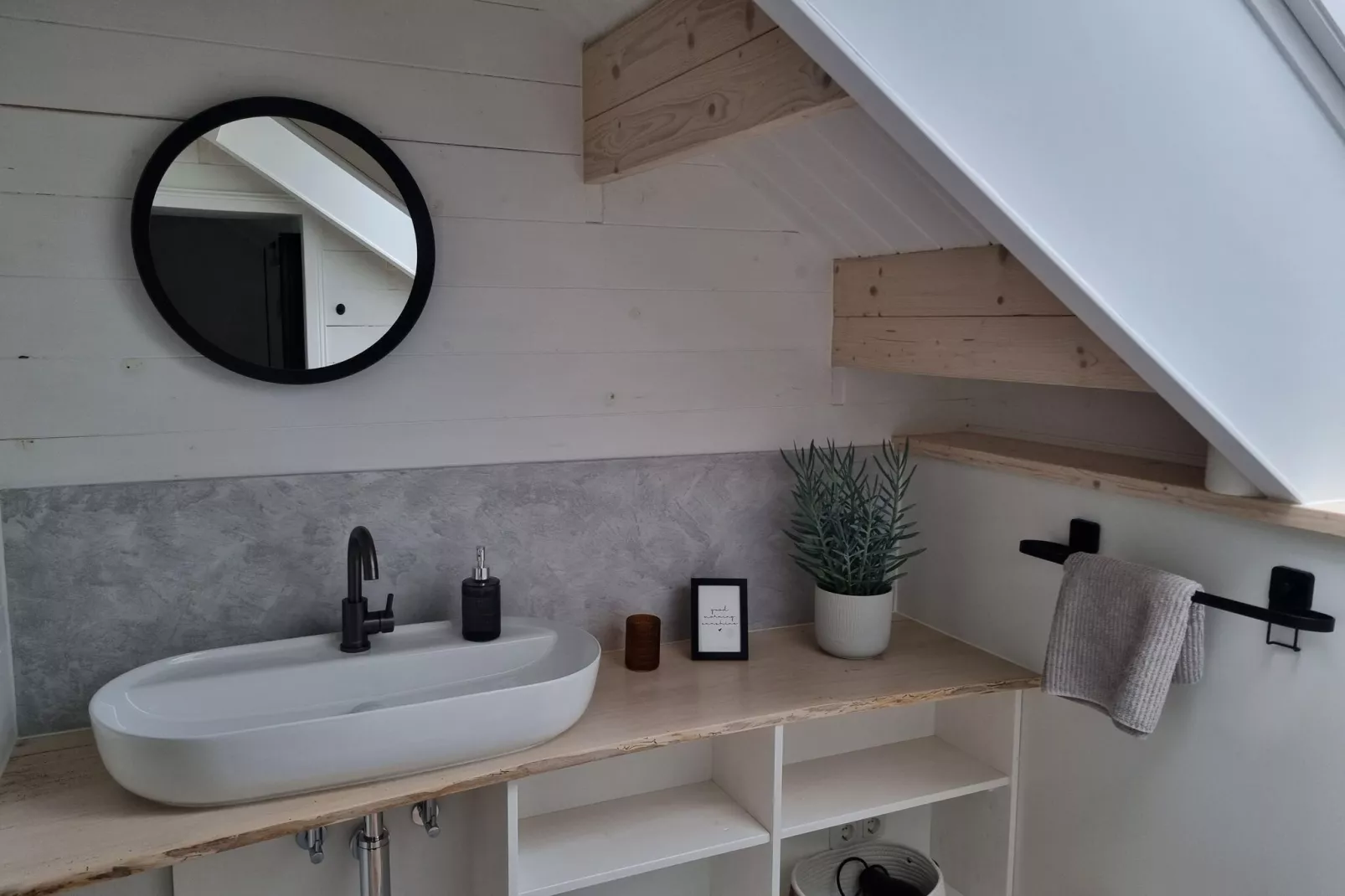 Neue Ferienwohnung in Cuxhaven-Badezimmer