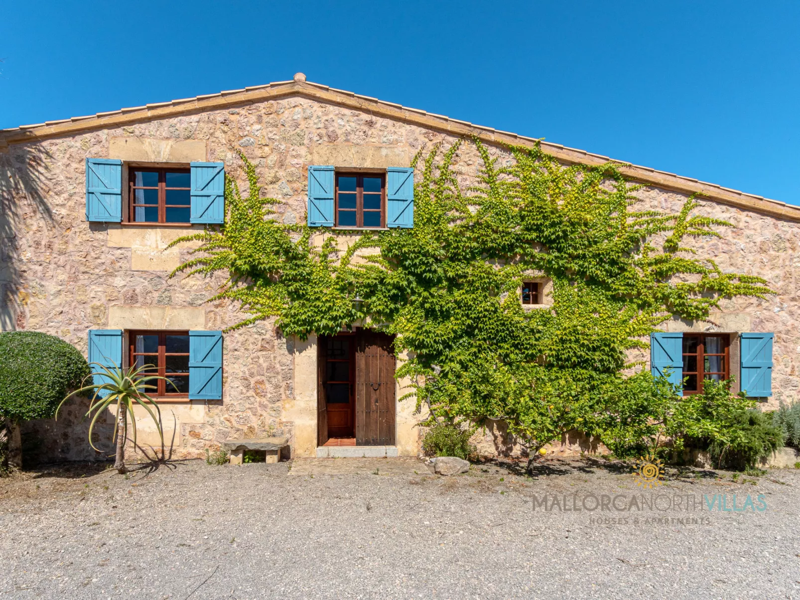 Cal Mercader Gran Villa con Piscina y Jardín