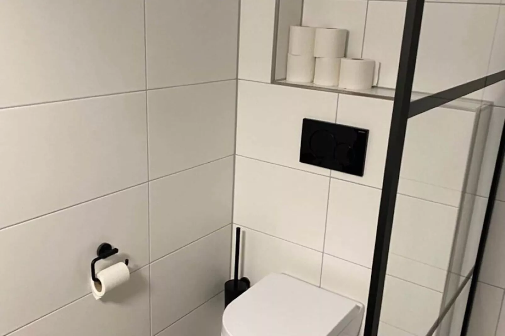 Studio Am Eschenberg 4-Bathroom