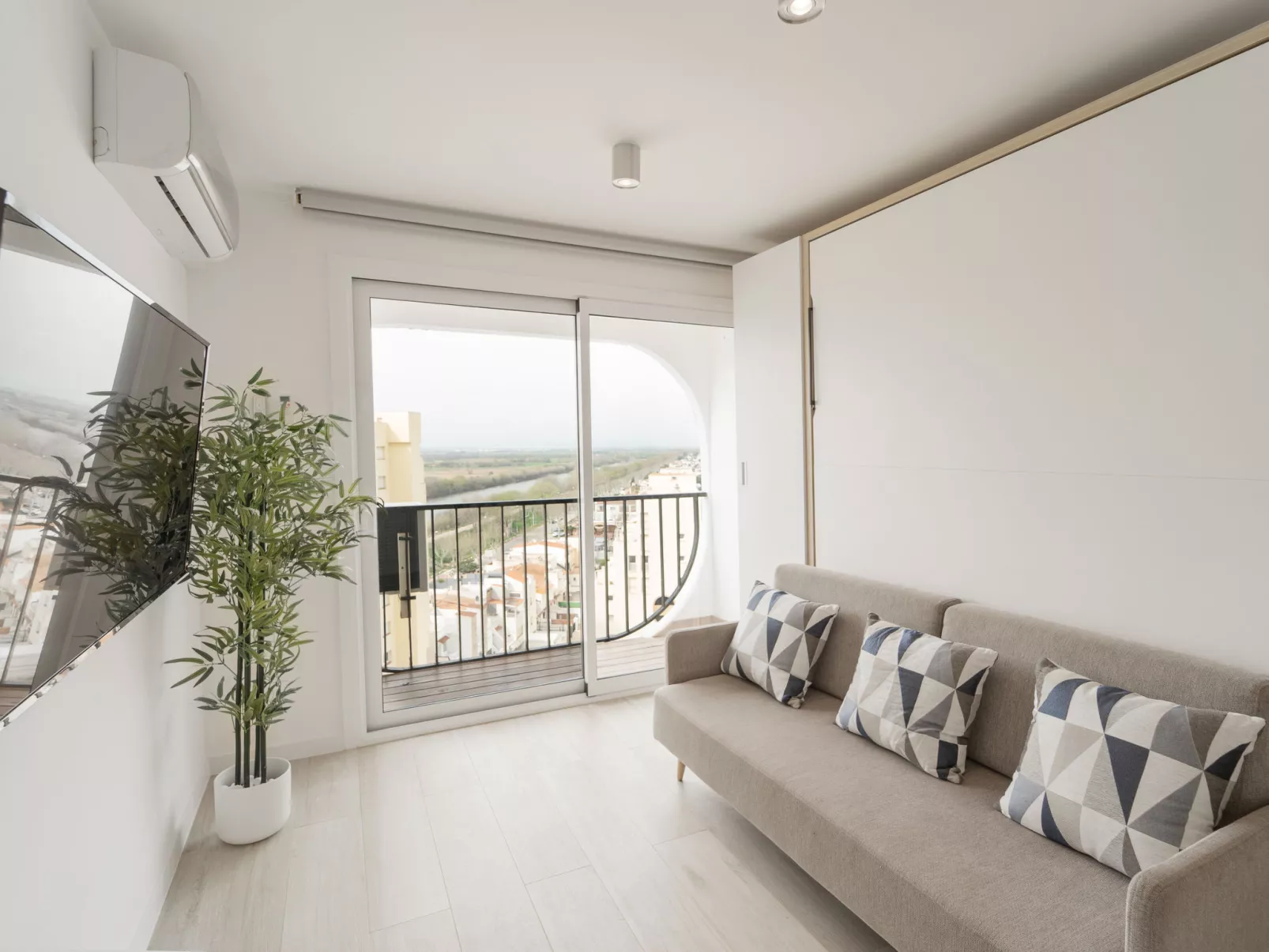 WELCS ESTUDIO 131 EMP cerca del mar