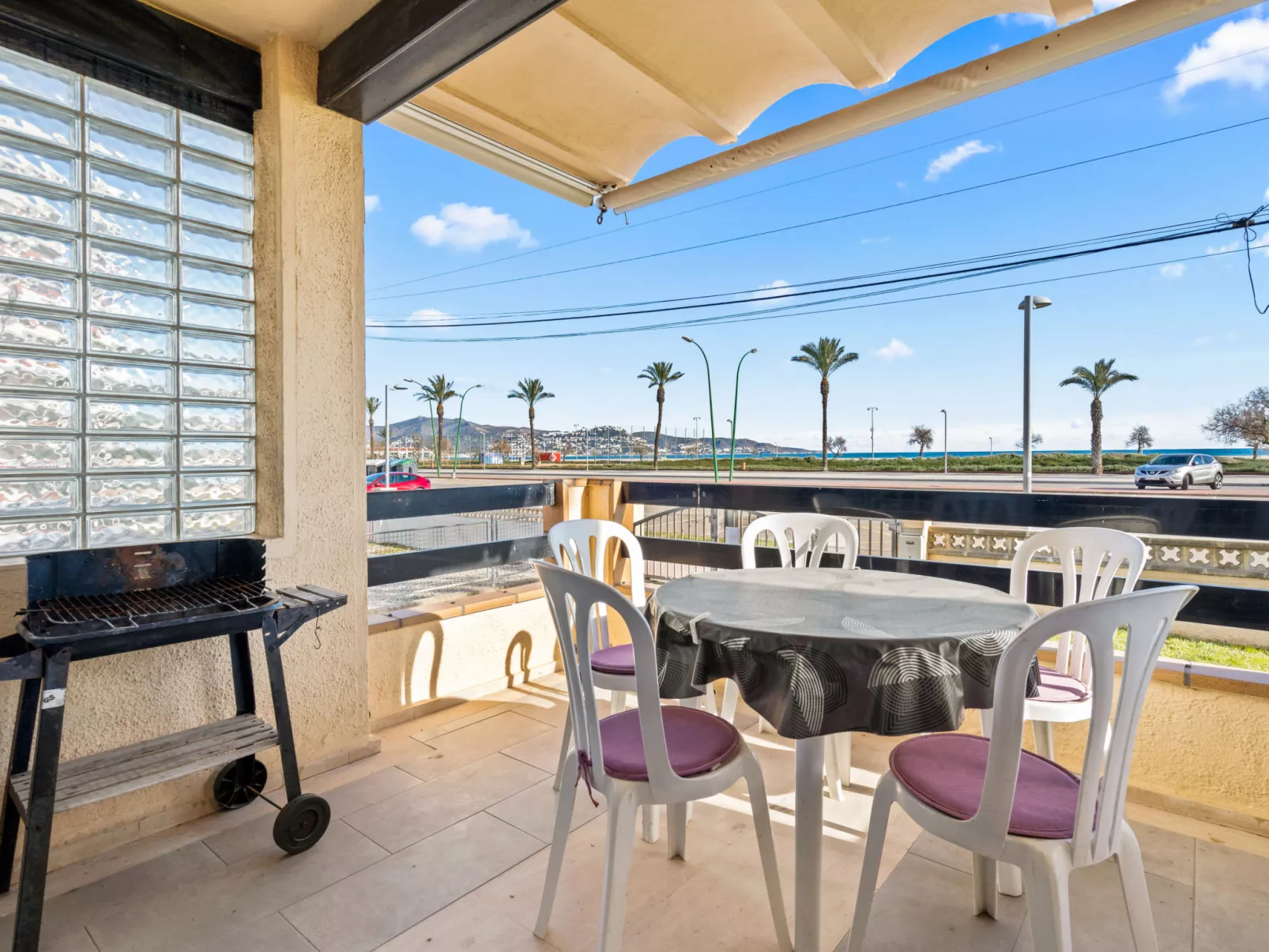 WELCS APARTAMENTO 218 EMP frente al Mar