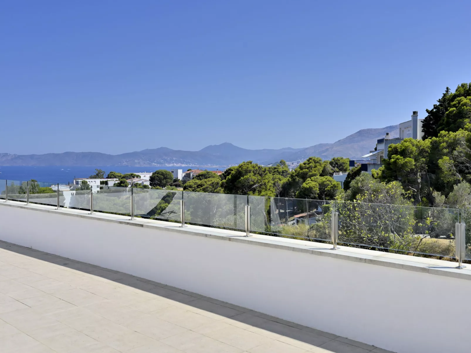 WELCS VILLA MODERNA 031 EMP con Piscina y Vistas