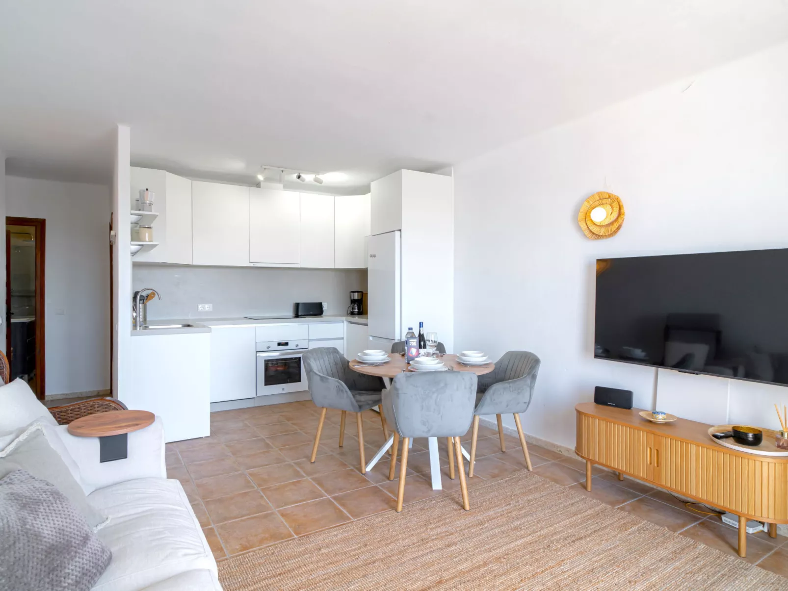 Hibiscos 72 Deluxe by Casasol