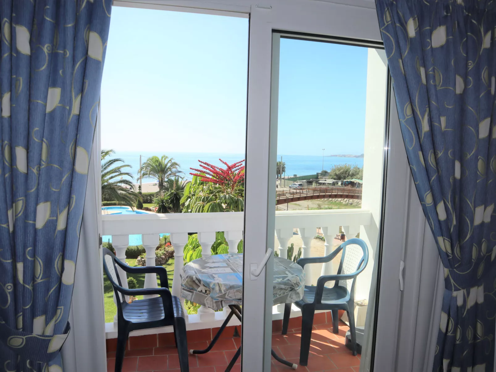 Stella Maris Beachfront 1B by Casasol