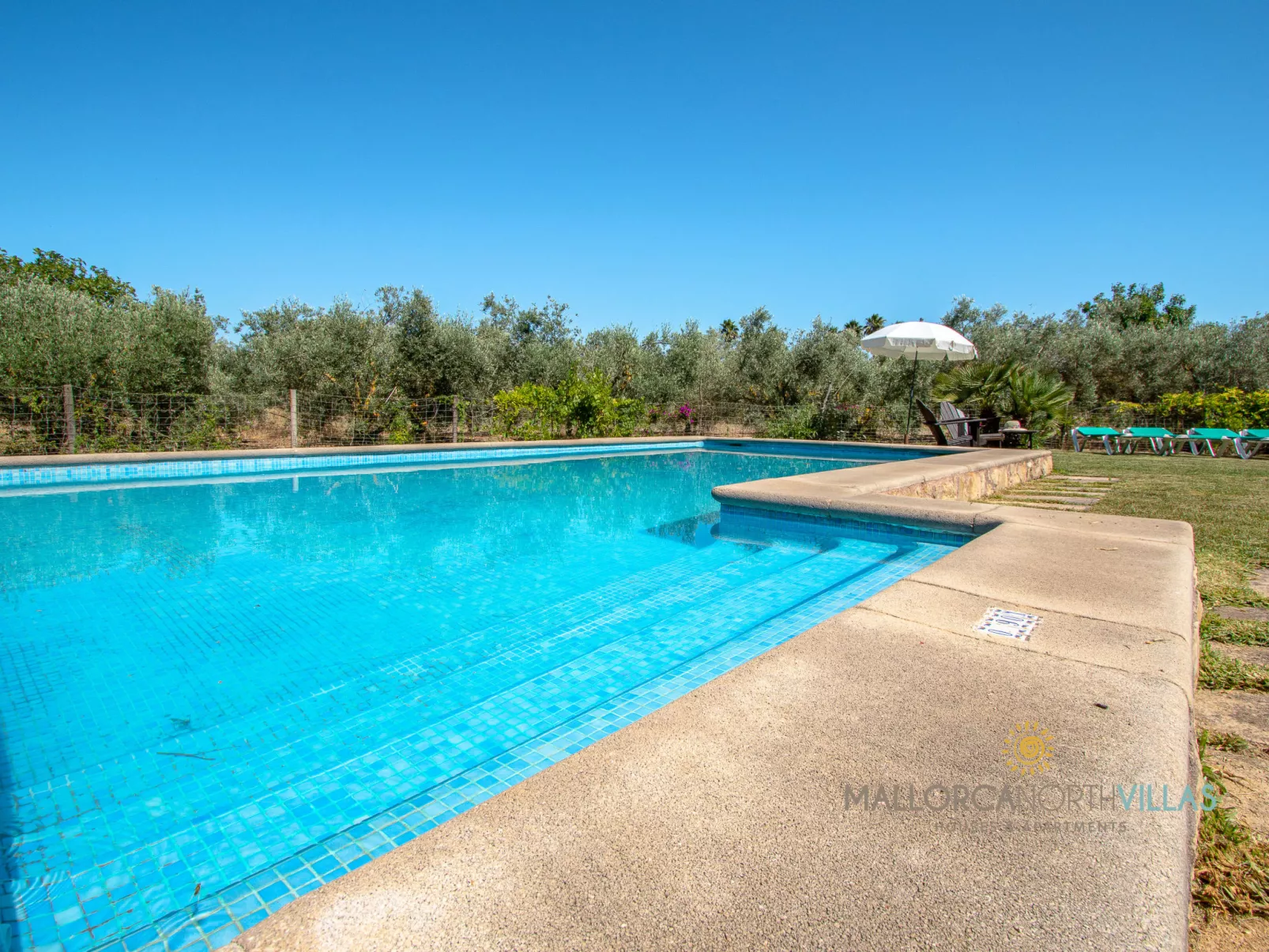 Cal Mercader Gran Villa con Piscina y Jardín