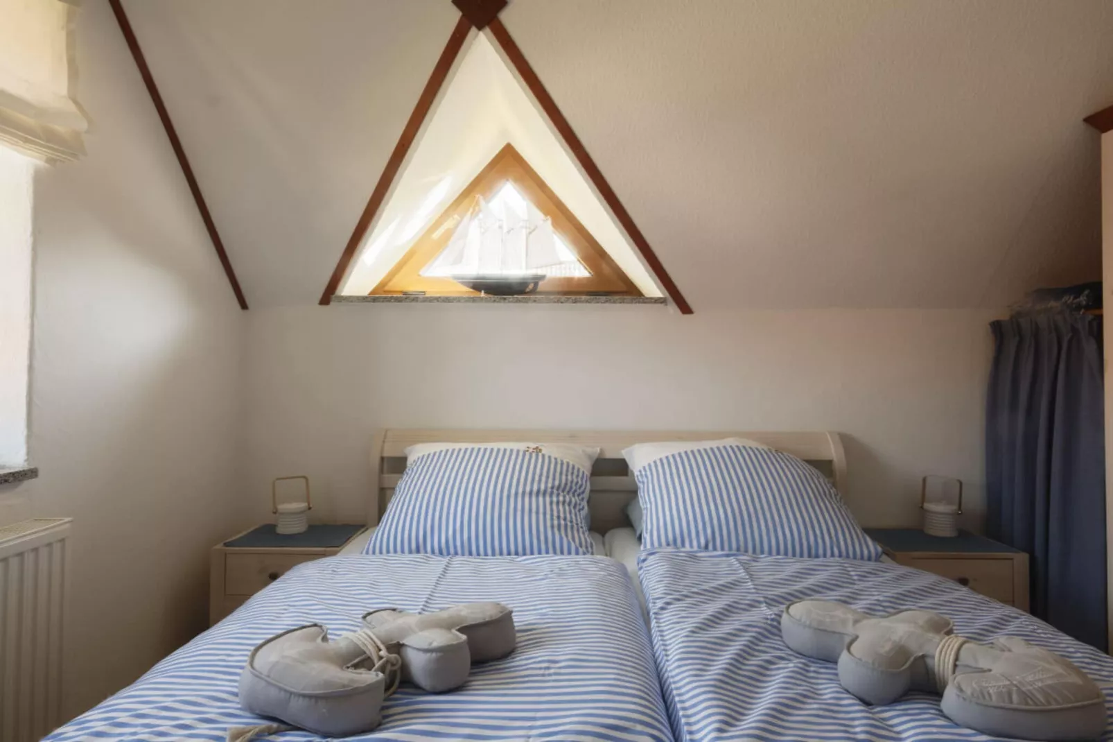 311008 - Schlafzimmer