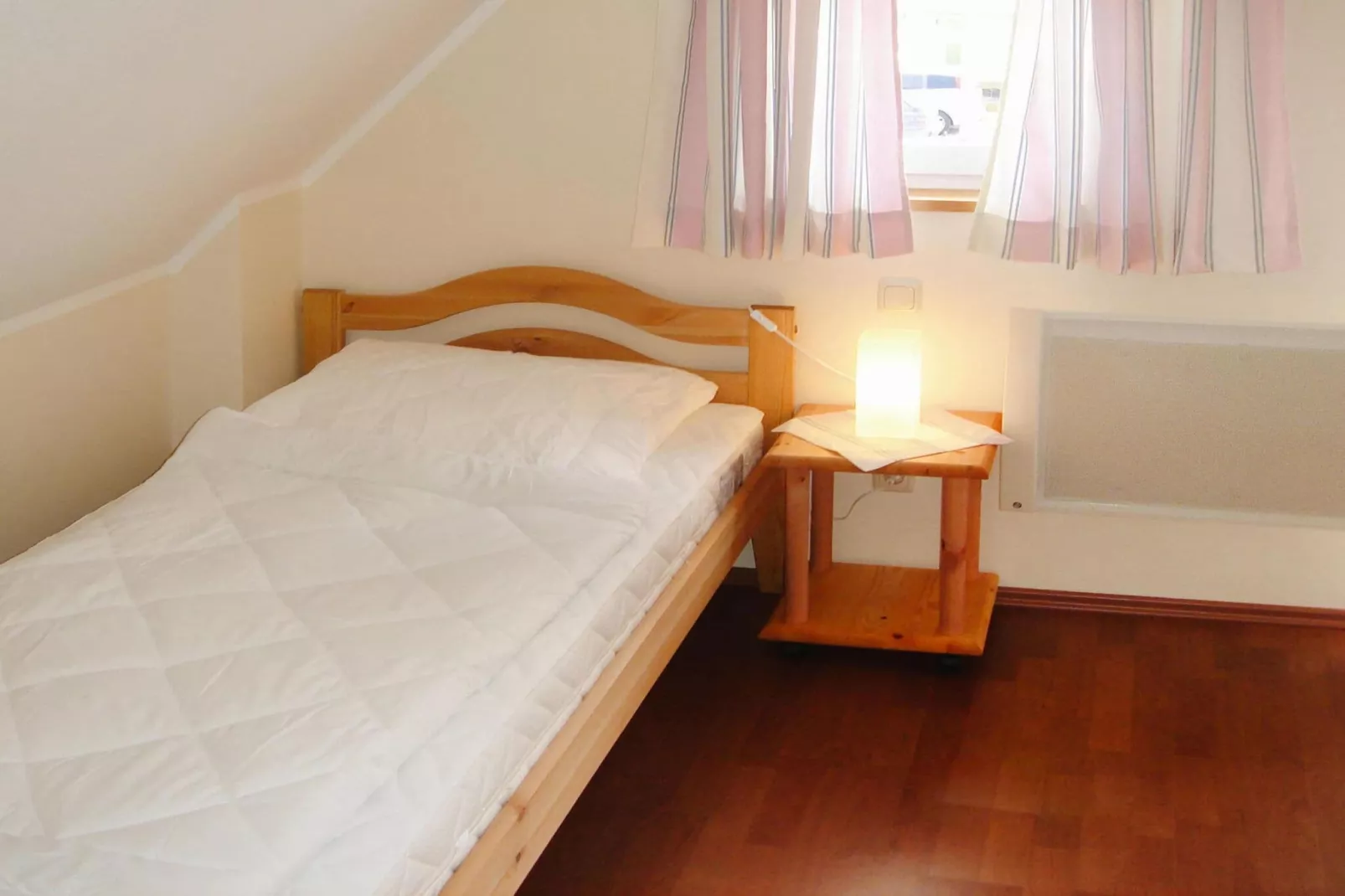DHH Bernsteinhaus rechts-Bedroom