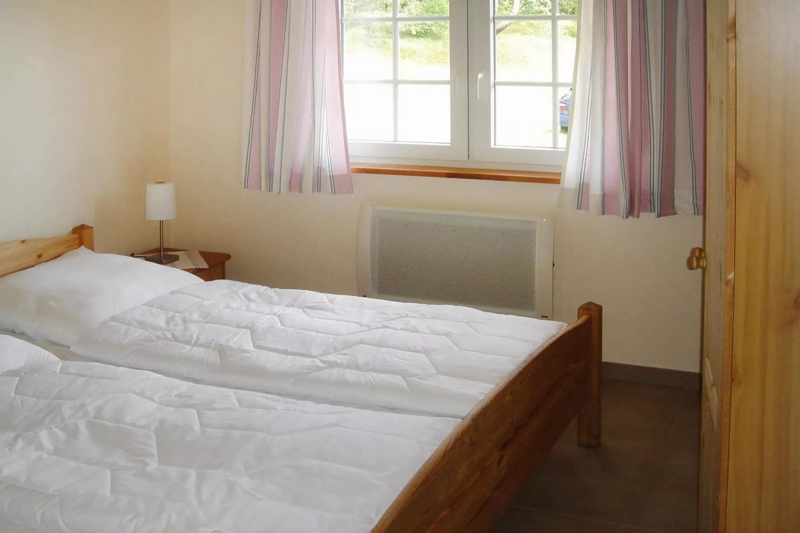DHH Bernsteinhaus rechts-Bedroom
