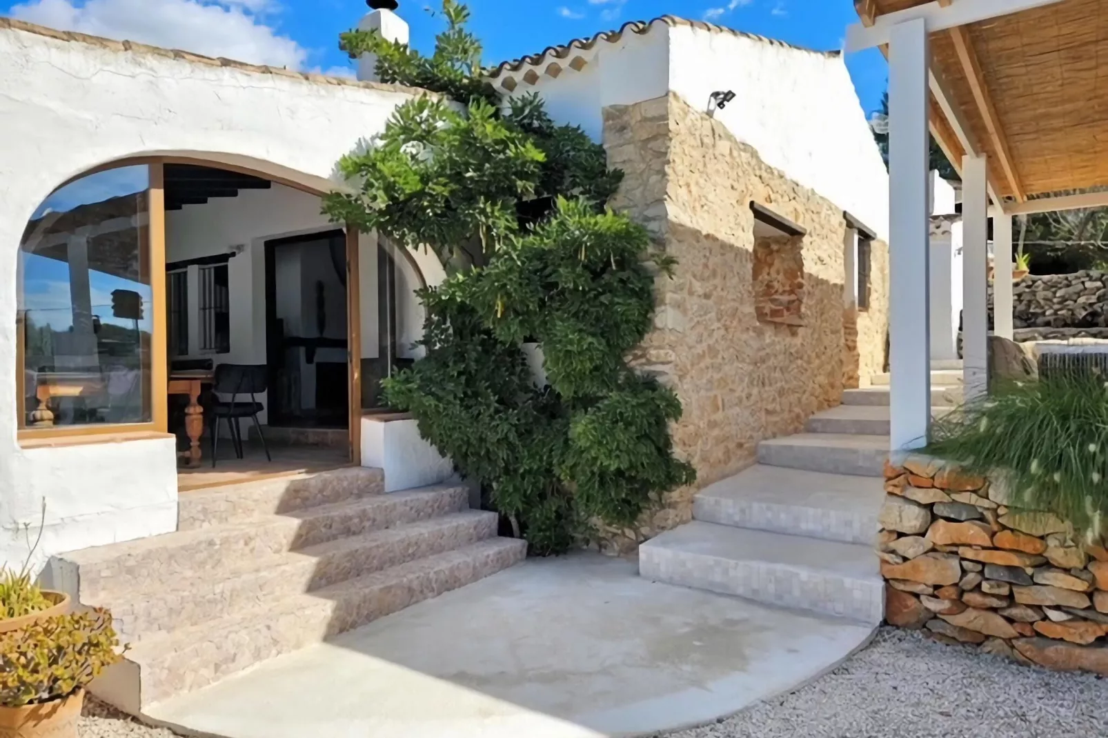 Finca de Piedra-Exterior summer