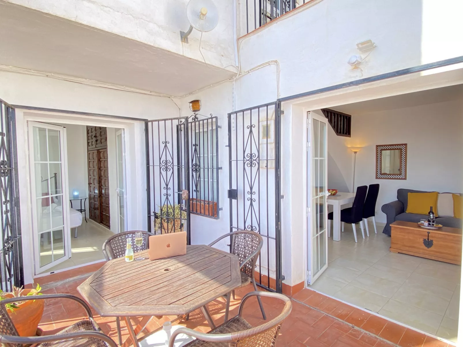 Villa Caritas Punta Lara by Casasol - Drinnen