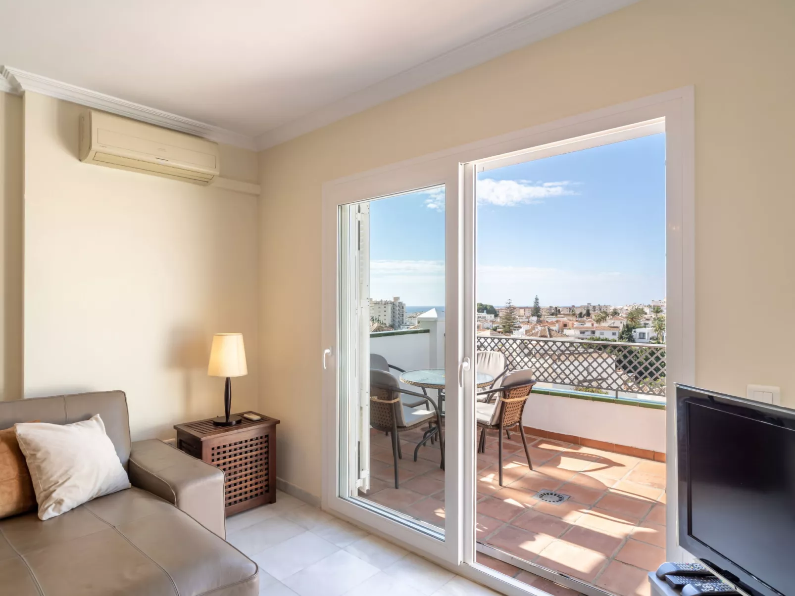 Fuentesol 16 Casa Sunrise by Casasol - Inside