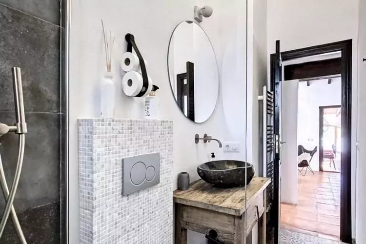 Finca de Piedra-Bathroom
