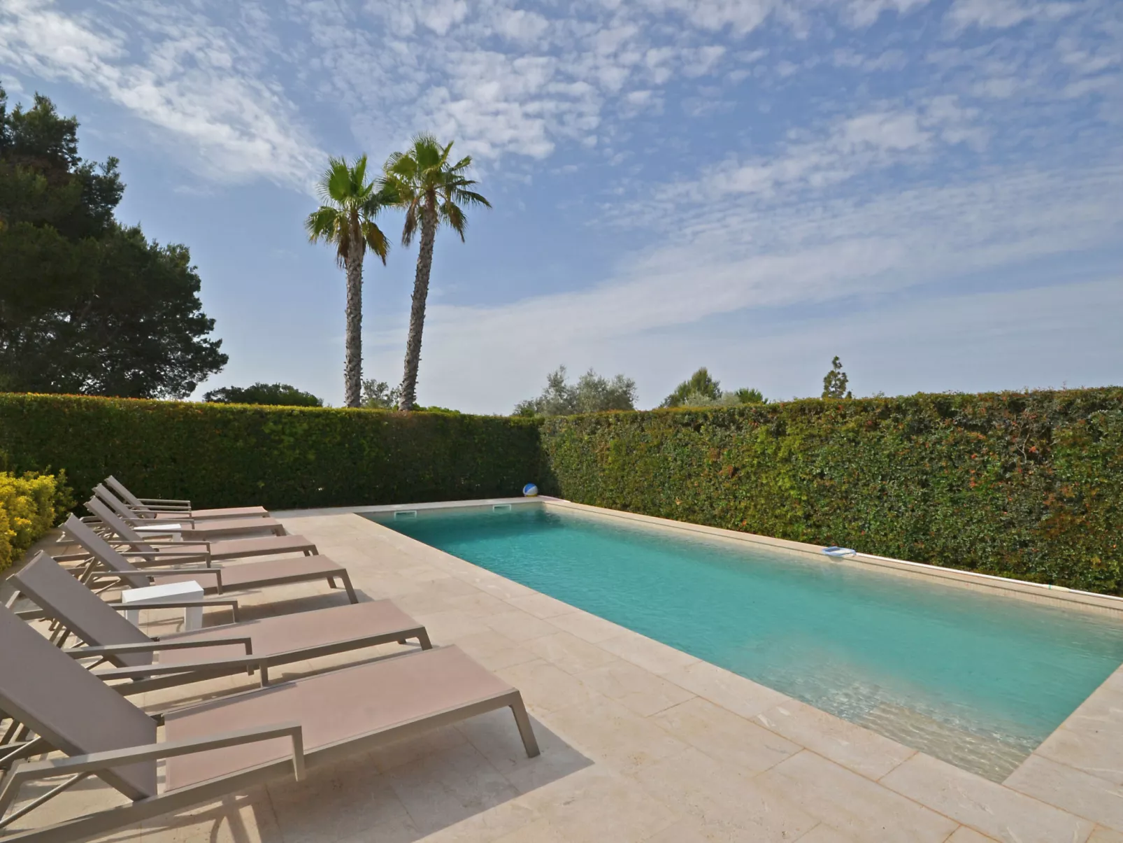 Ses Nines - Draußen