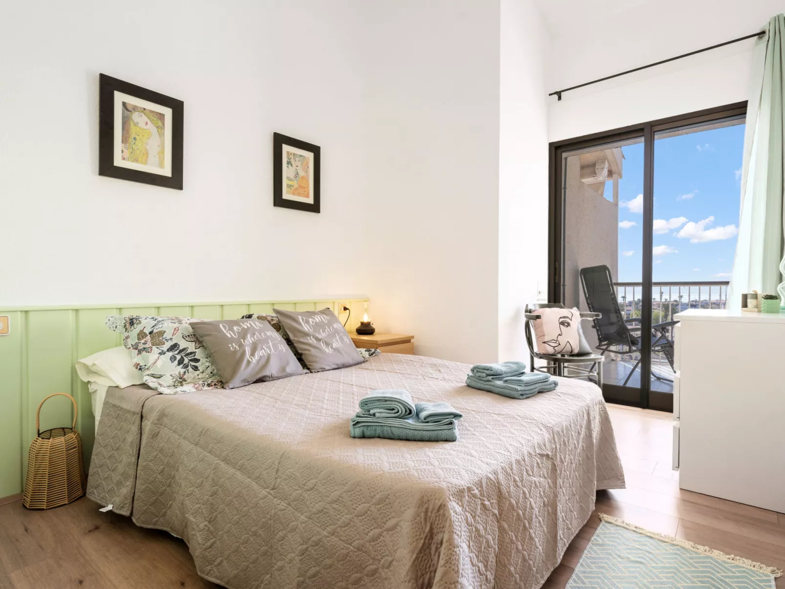 WELCS APARTAMENTO 216 EMP Frente con Terraza - Inside