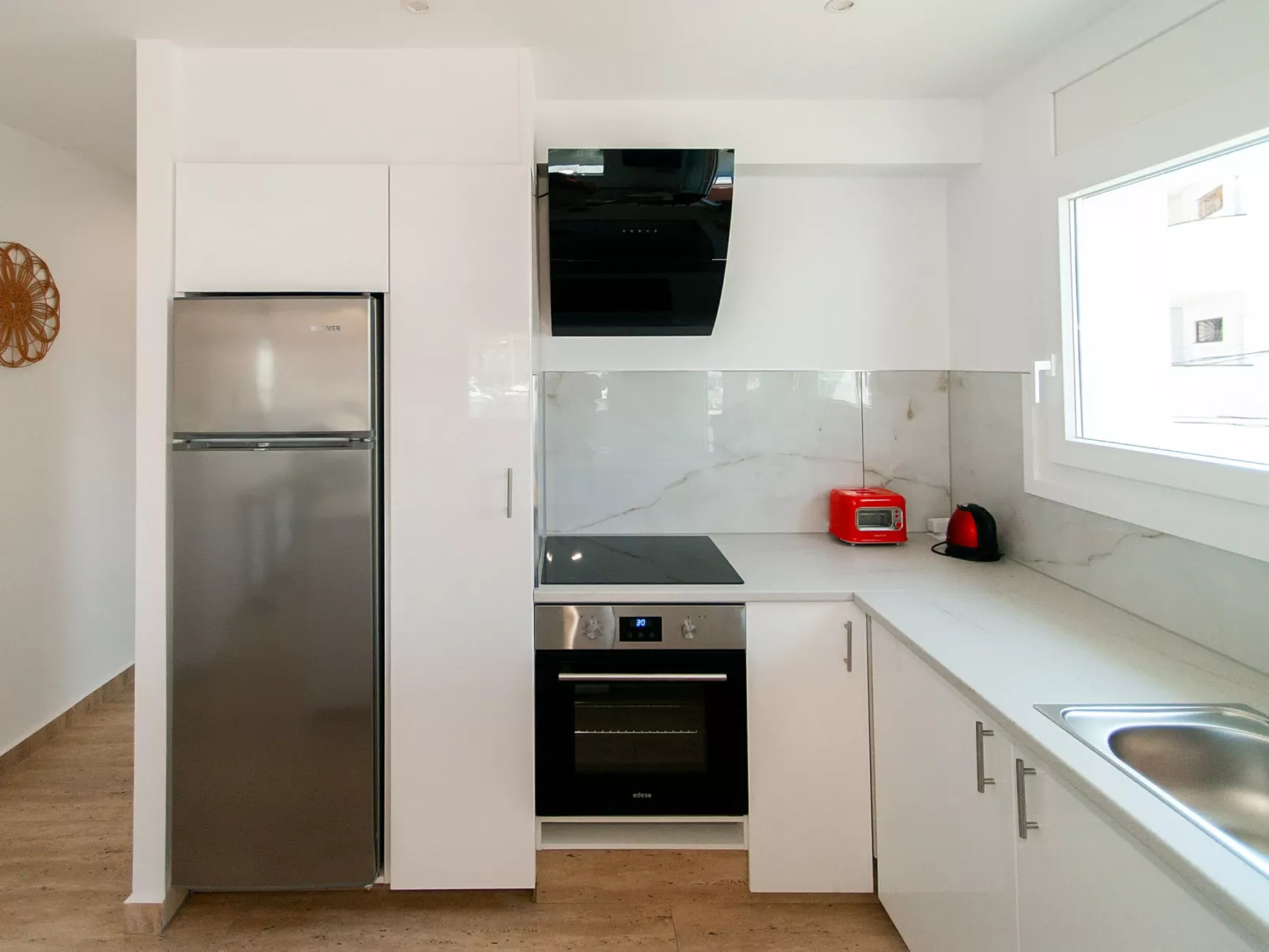 WELCS APARTAMENTO 263 EMP con vistas al canal - Drinnen