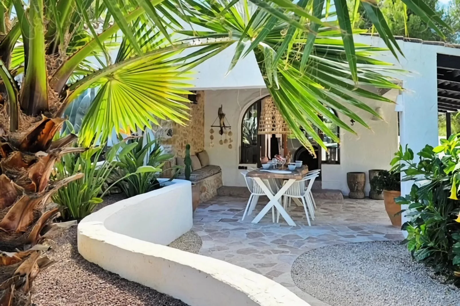 Finca de Piedra-Gardens summer