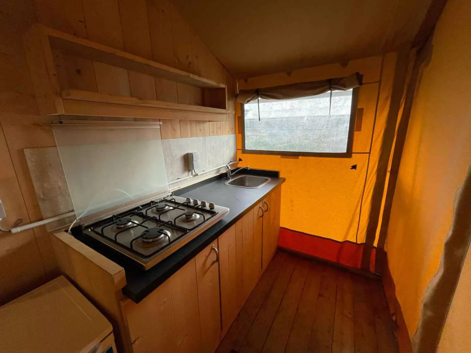 Vakantiepark Klein Strand - Glamping 4p - Dedans