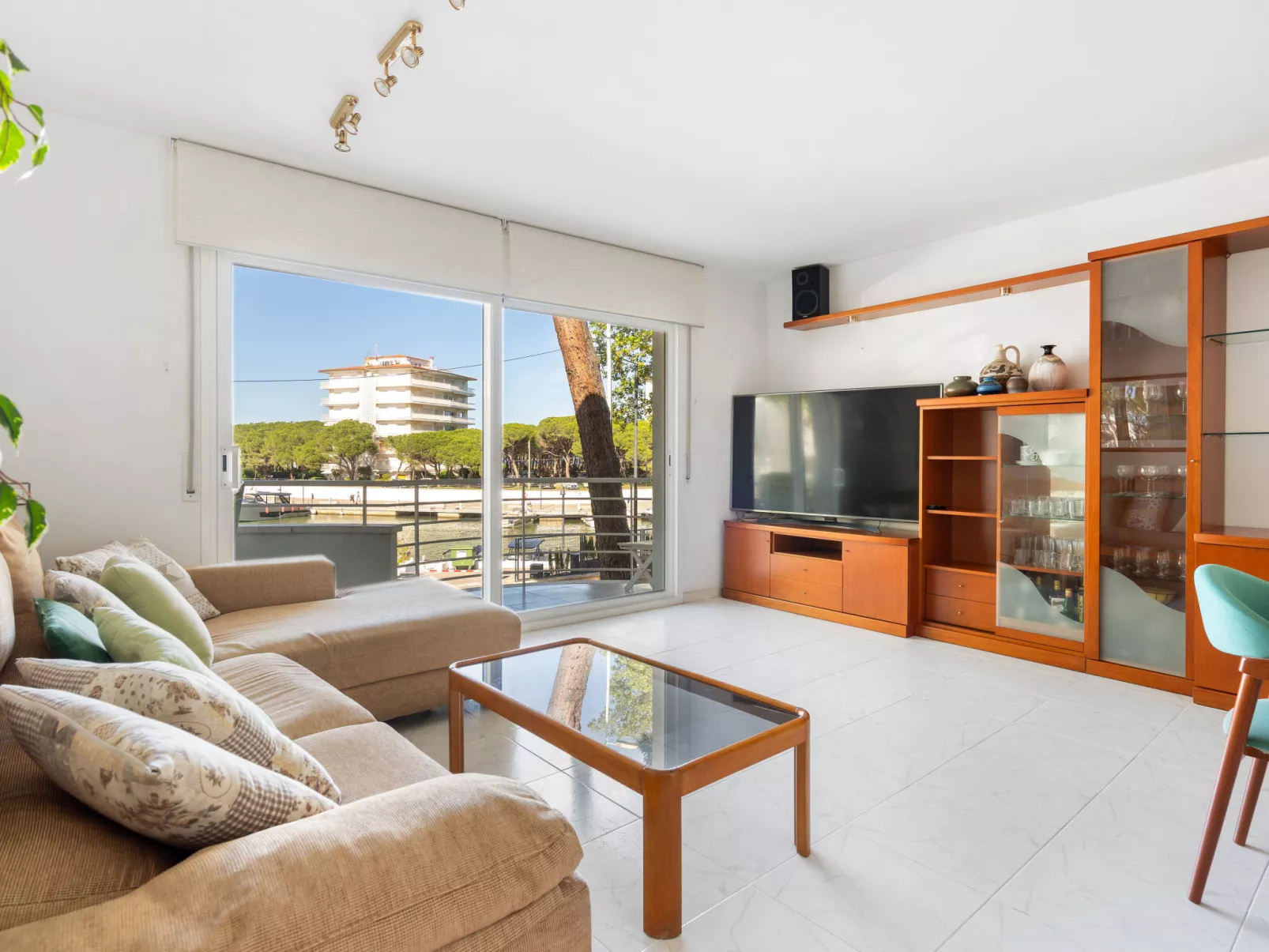 WELCS APARTAMENTO 170 PDA en el puerto - Dedans