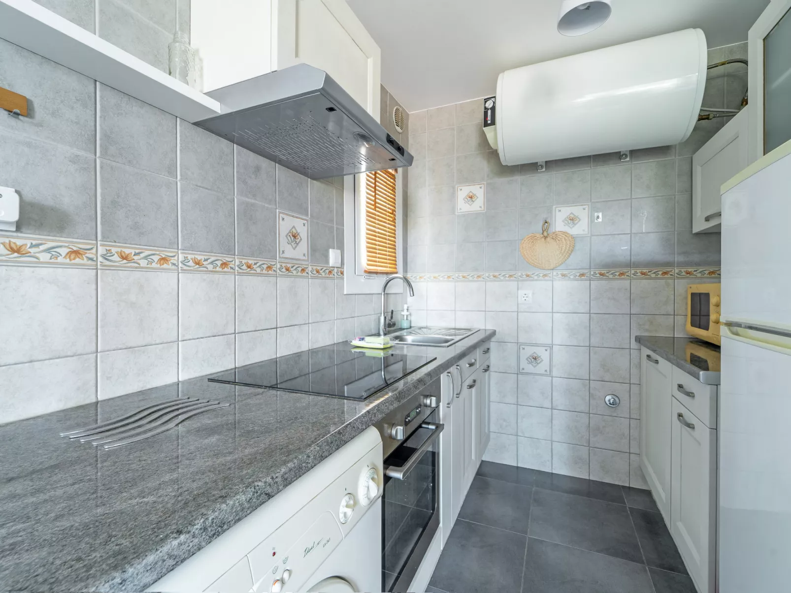 WELCS ESTUDIO 171 EMP con piscina comunitaria - Drinnen