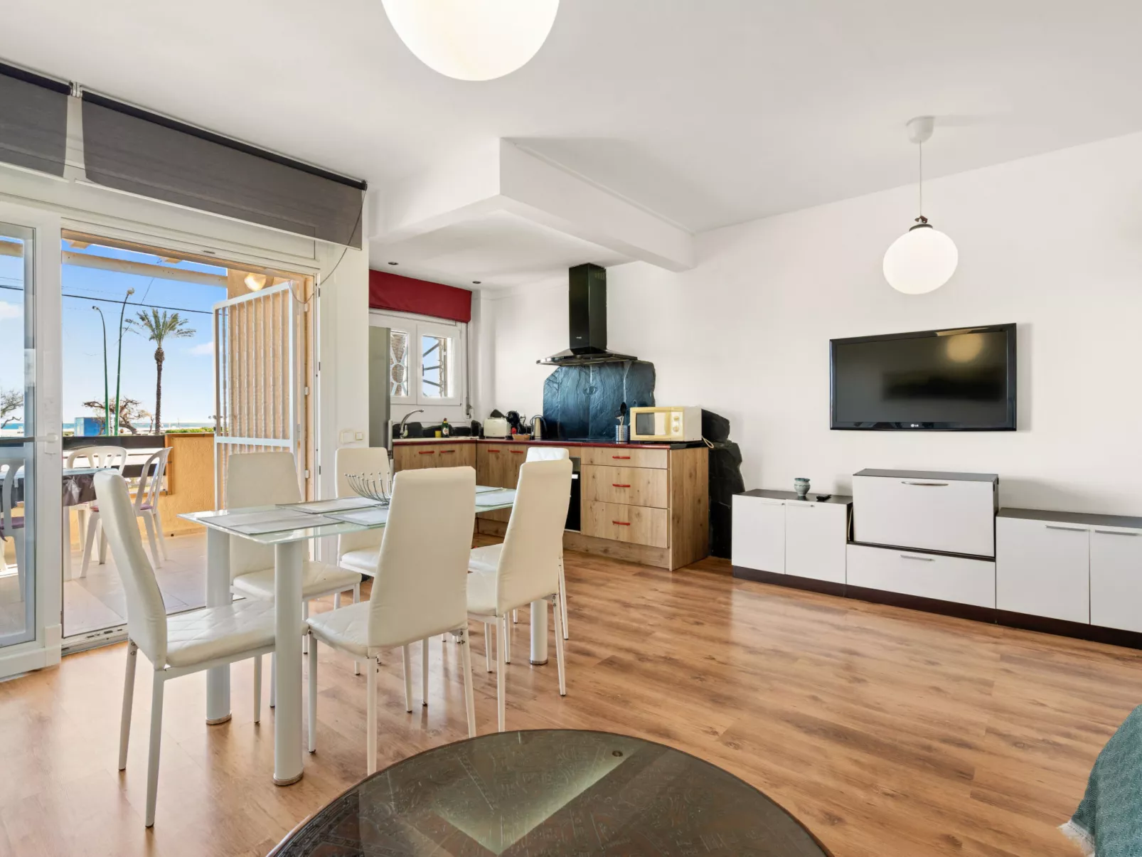 WELCS APARTAMENTO 218 EMP frente al Mar - Inside