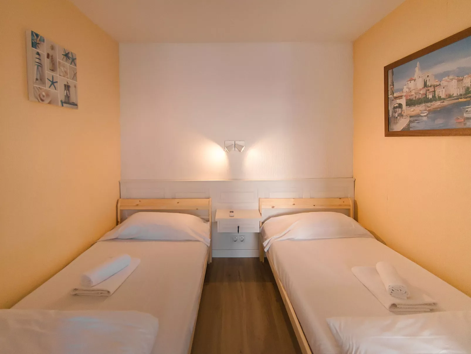 WELCS APARTAMENTO 224 EMP con TERRAZA - Drinnen