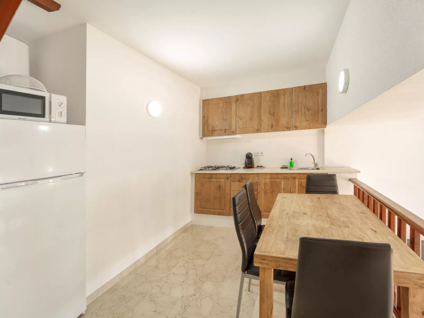 WELCS APARTAMENTO 145 EMP con vistas al canal