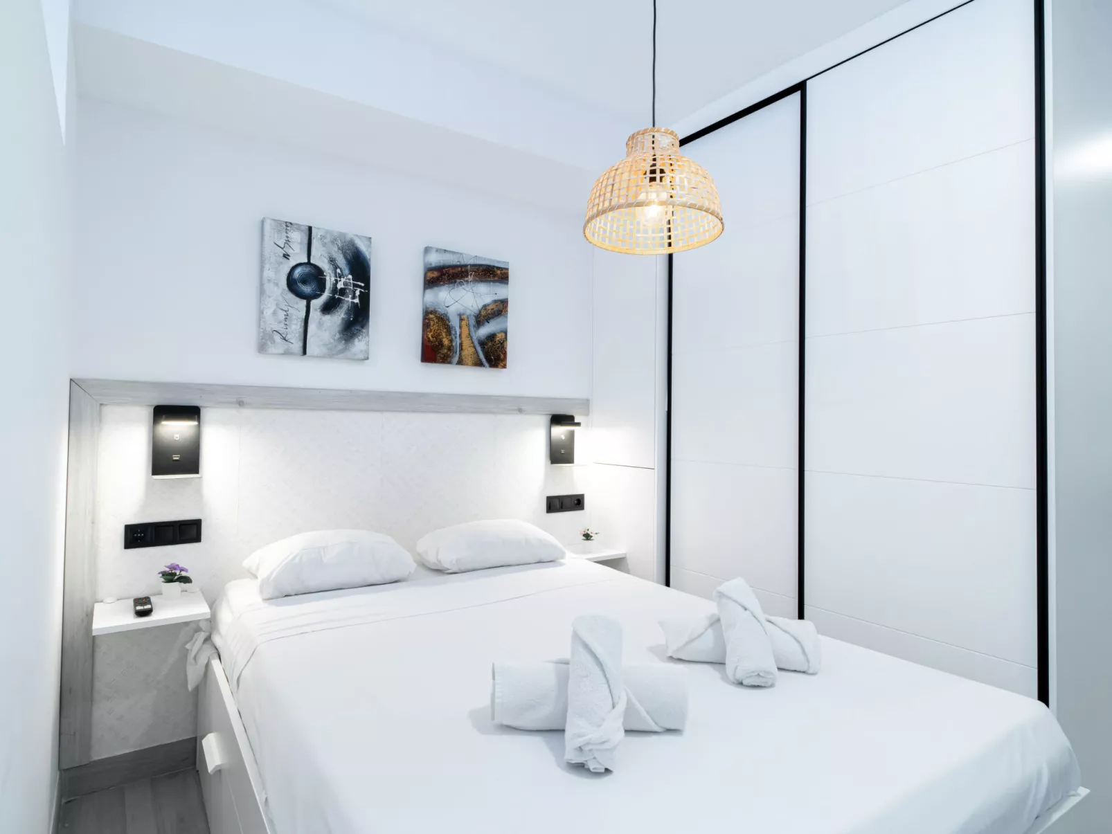 Central Studio by Casasol - Inside