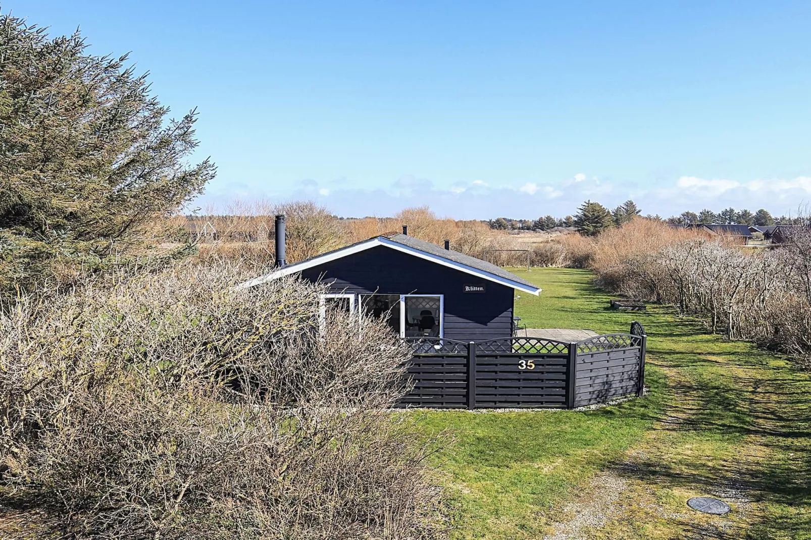 Charming Cottage Stay in Nature - View