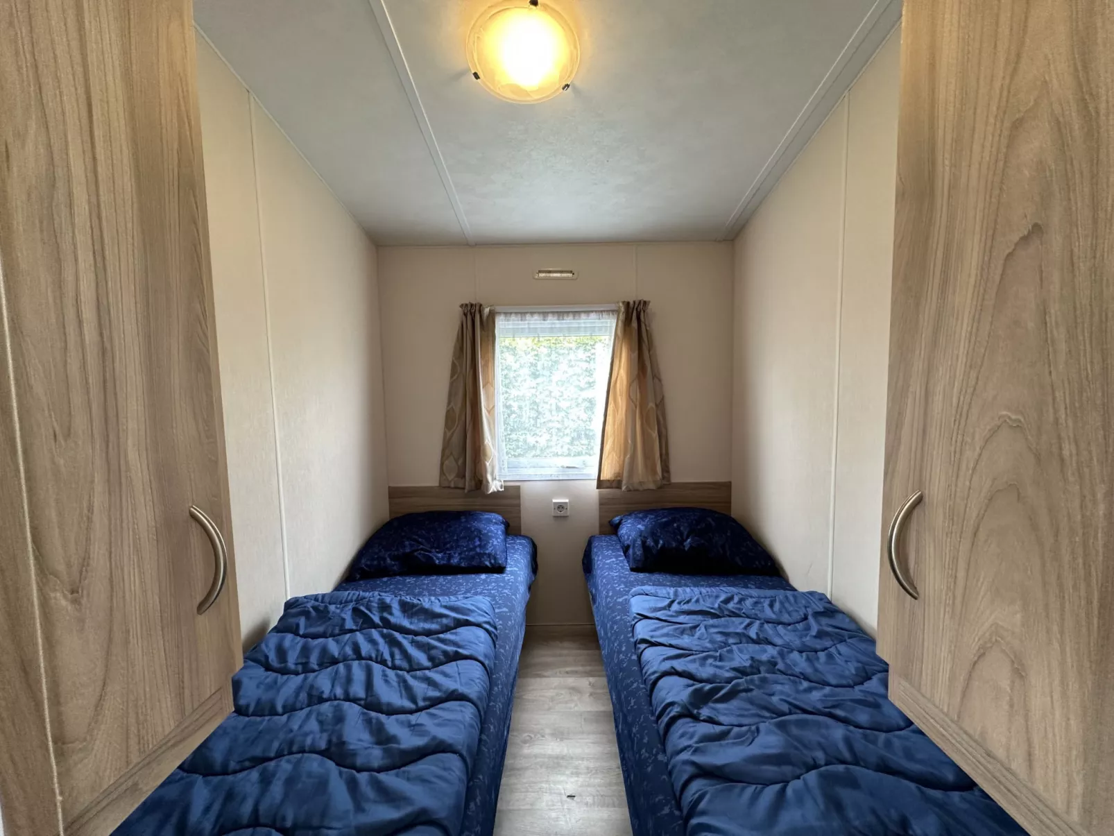Chalet Lynn - Oosterschelde Camping Anna Friso - Inside