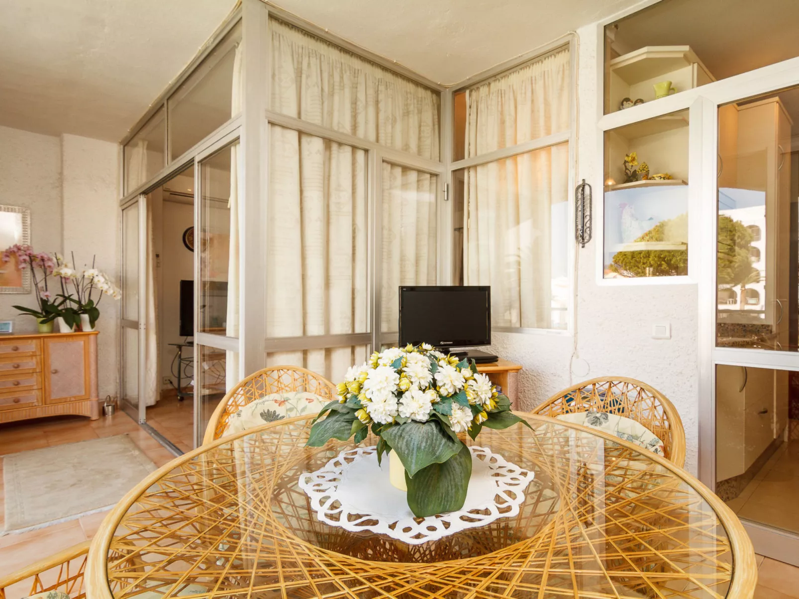 Carabeo 22 Apartment by Casasol - Inside