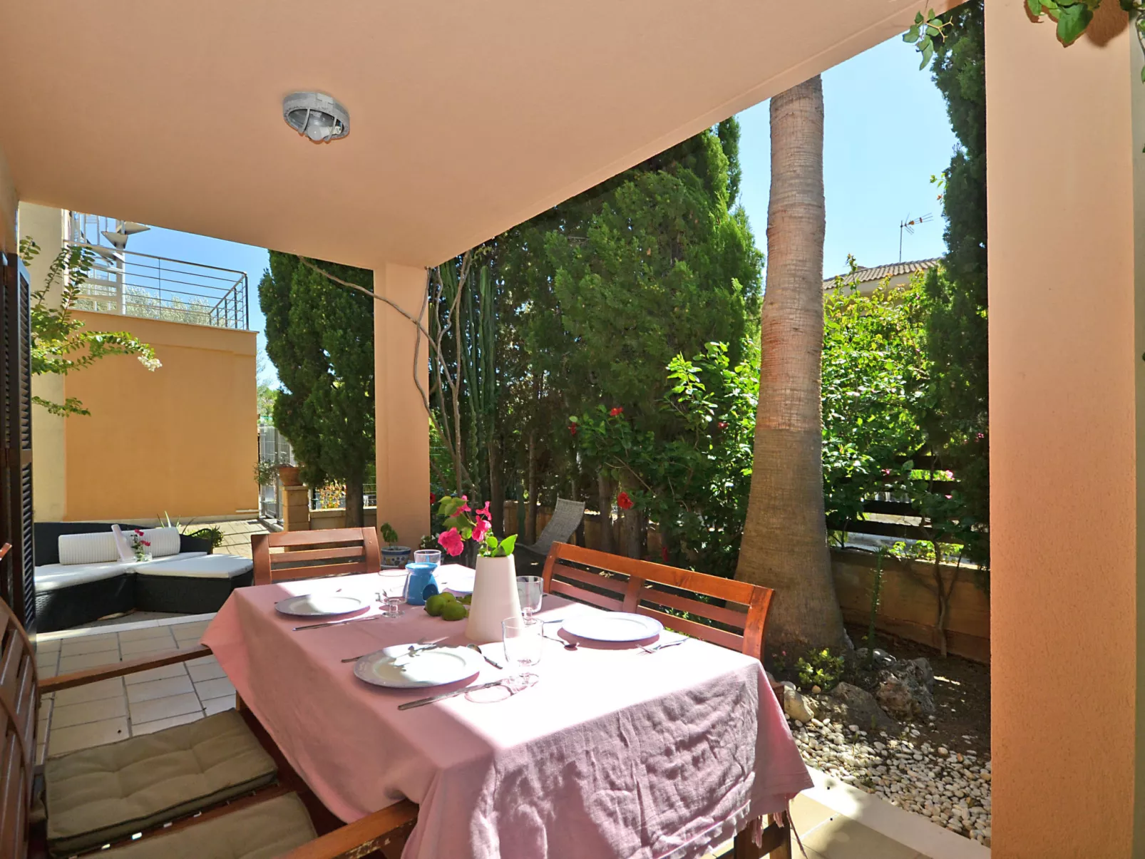 Amparo Luca - Draußen