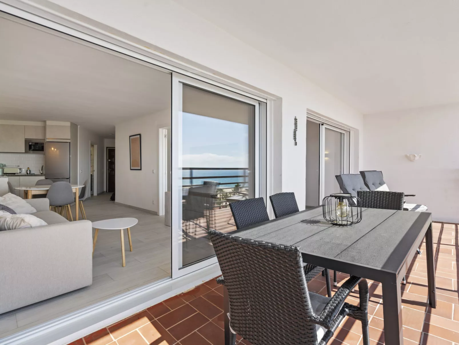WELCS ATICO 042 EMP frente al mar con terraza - Dedans