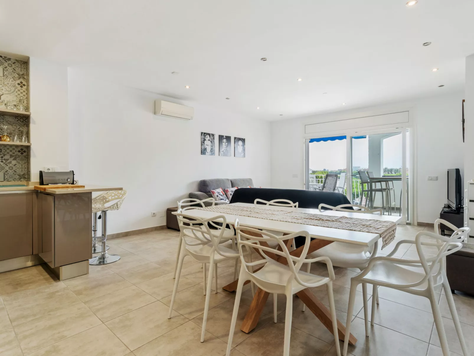 WELCS APARTAMENTO 078 EMP  con inmejorables vista - Dedans