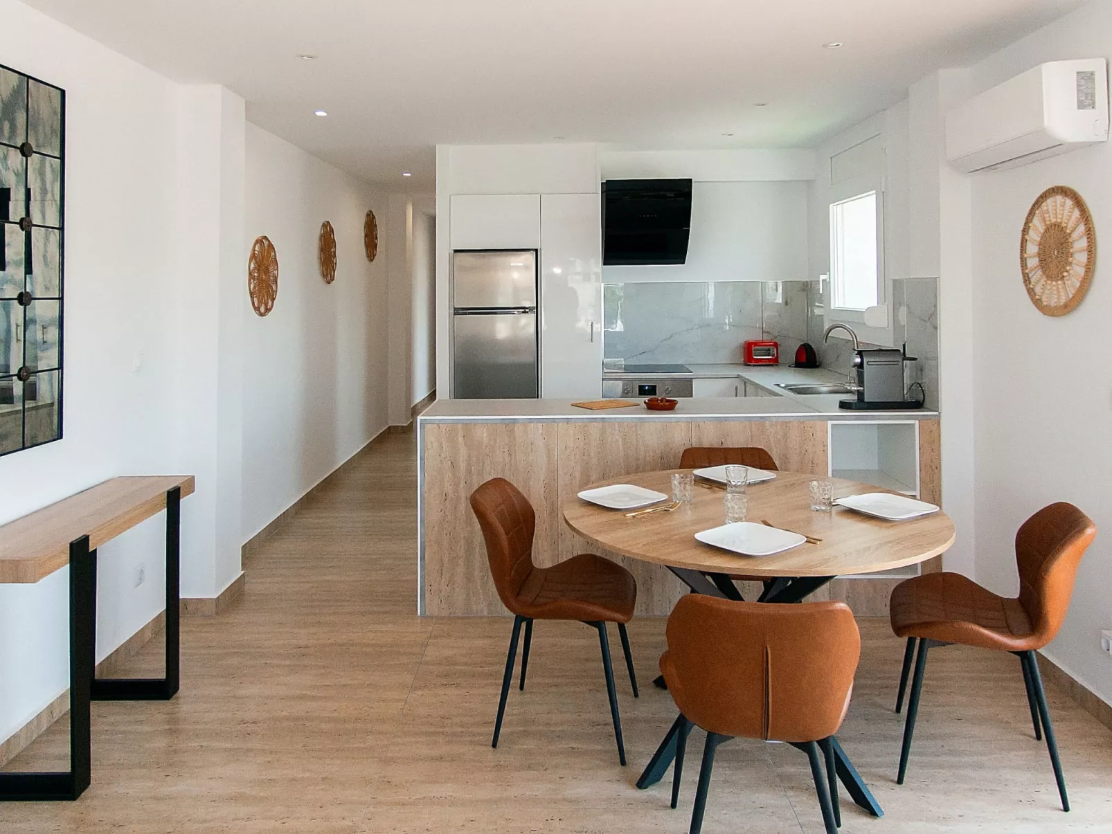 WELCS APARTAMENTO 263 EMP con vistas al canal - Drinnen