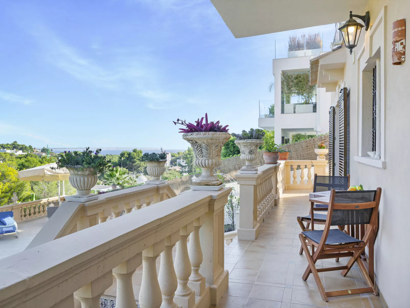 VILLA MARIA PORTALS NOUS by Priority - Draußen